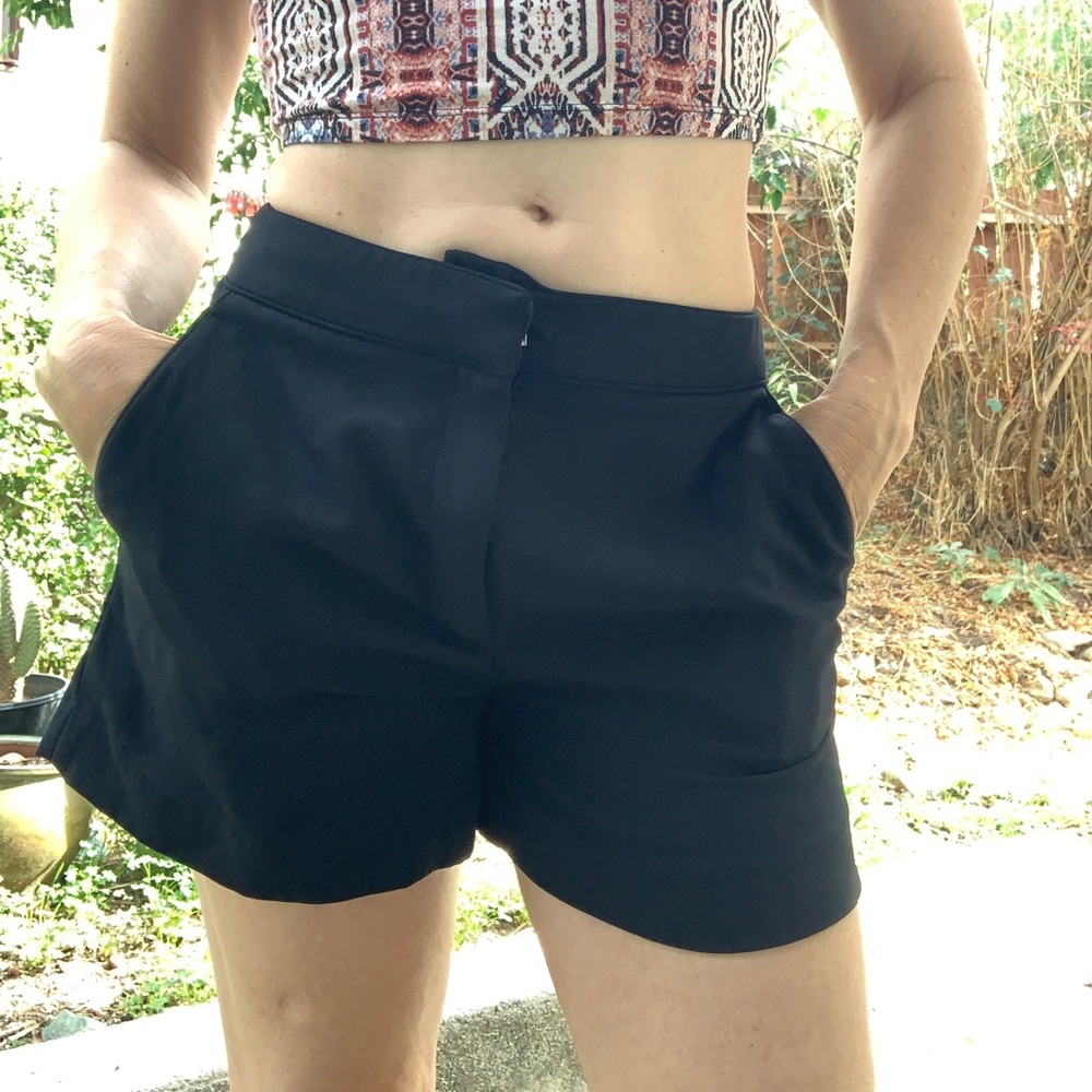 Dressy short shorts 🩳$3 bundled